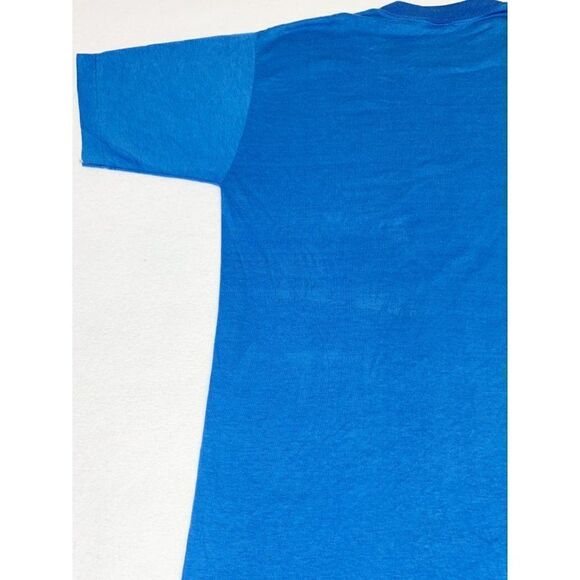 Vintage I Survived a Night of Andy Singing T-shirt Mr Moto Movie Store - Picture 9 of 9